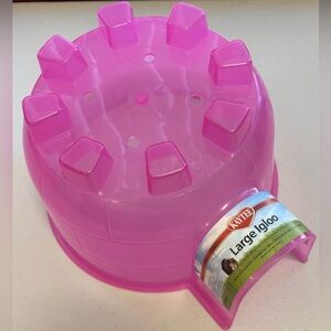 Kaytee Pink Large Igloo Resting Spot For Small Animals